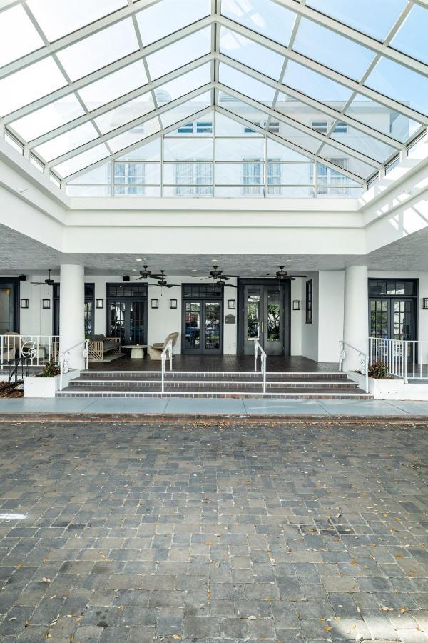 The Exchange Hotel Sankt Petersburg Exterior foto